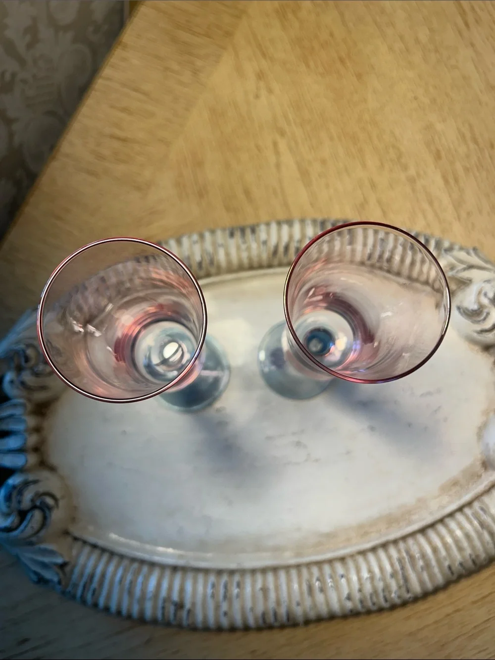 Fabrique a La Main Hand Made Champagne Flutes (2)